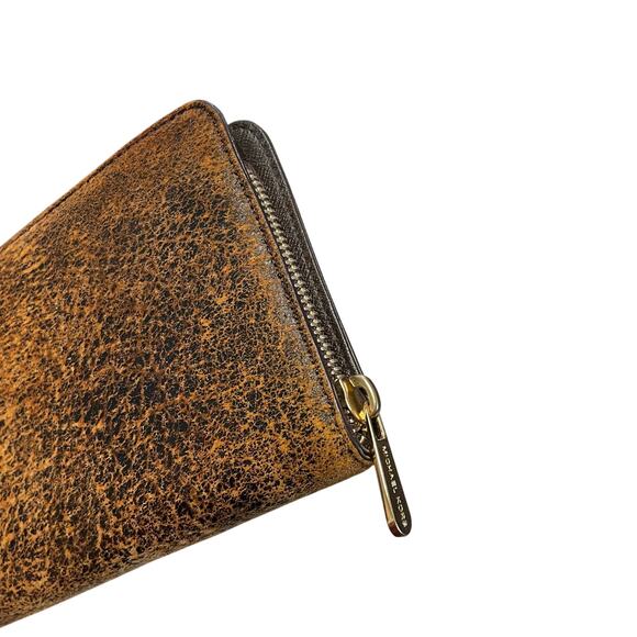 Michael Kors Hamilton Wallet Light Brown Distressed Leather Gold Logo Accent - Picture 6 of 9